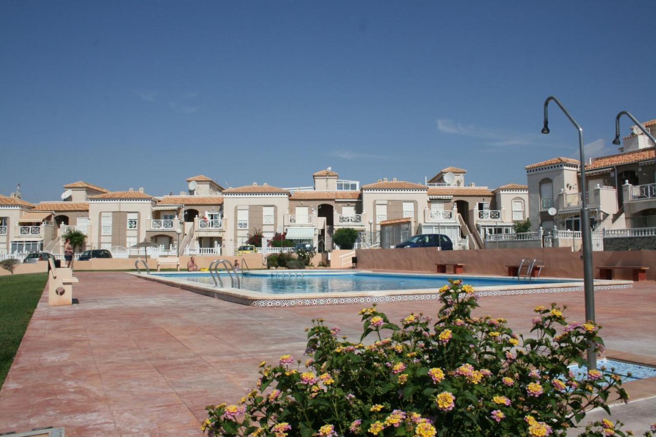 Apartmán Altos De La Bahia 83 Torrevieja Exteriér fotografie